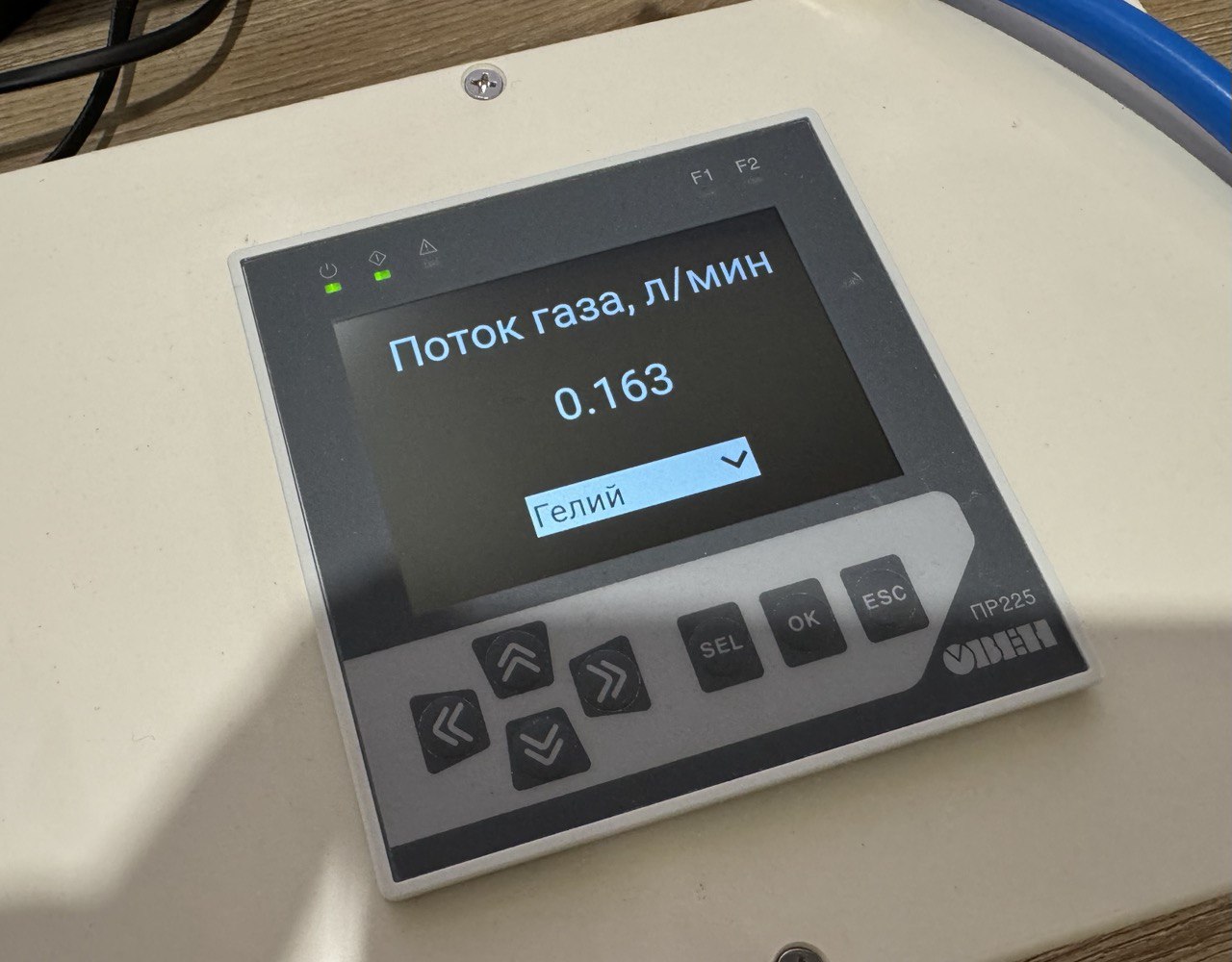 Изображение Микропоточный расходомер Leaklab-R: управление и калибровка рабочих потоков. Контроль герметичности, герметичность, течеискание, течеискатель, вактрон, портативный течеискатель, поиск течей, ulvac, испытания на герметичность, ulvac heliot, утечка, контроль, течеискатель в аренду,
